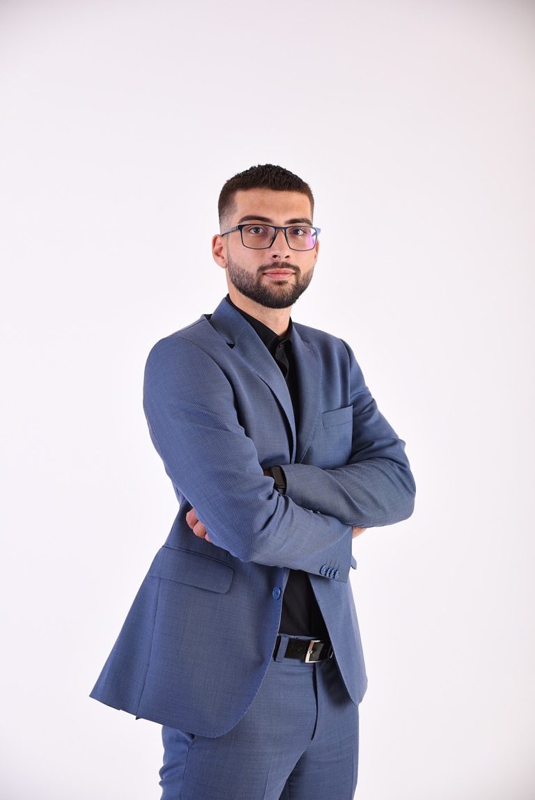 Алекс Петров – MG Real Estate
