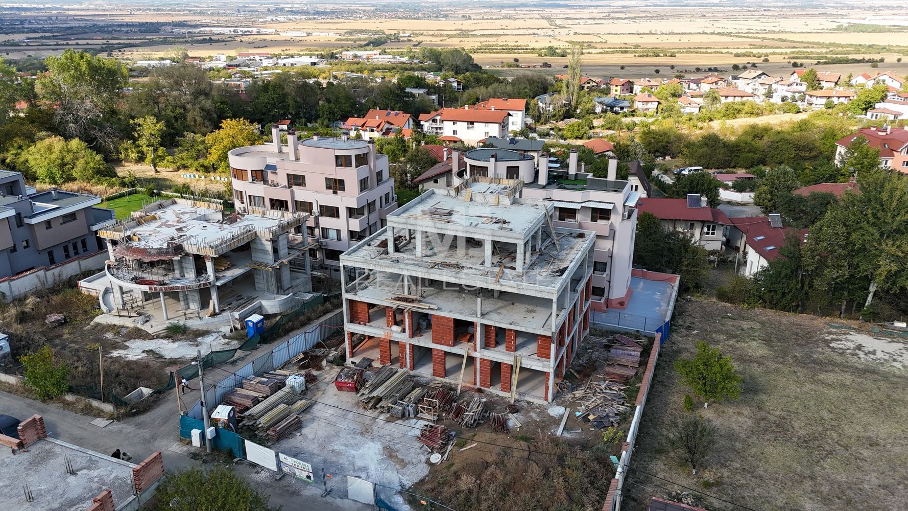 AURA HILL - ап. 1 - 0