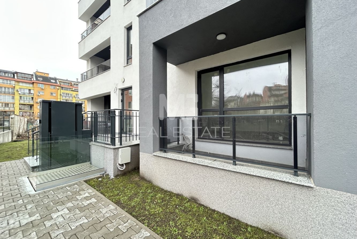 Медицински център, кв. Дървеница - 0