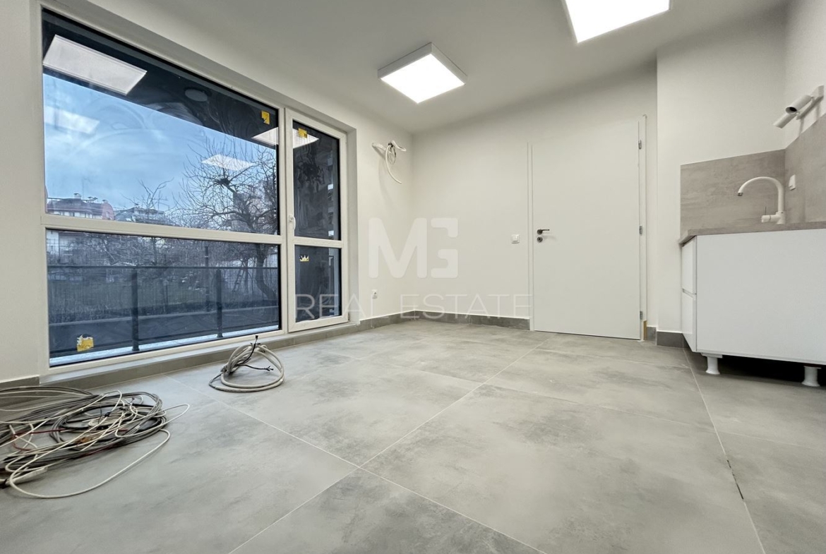 Медицински център, кв. Дървеница - 0