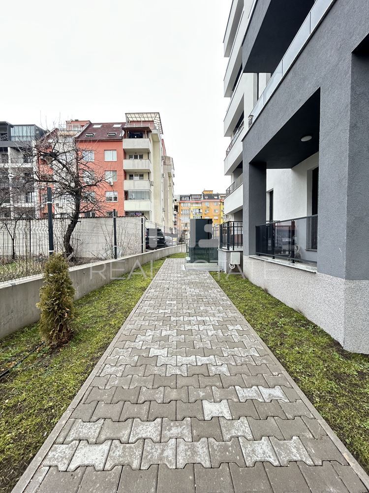 Медицински център, кв. Дървеница - 0