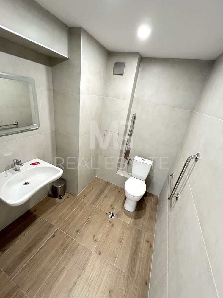 Медицински център, кв. Дървеница - 0