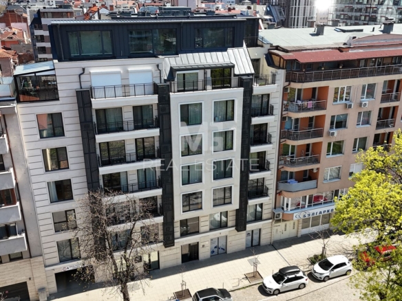 Светъл 3-стаен апартамент под наем на ул. „Одрин“ 102 - 0