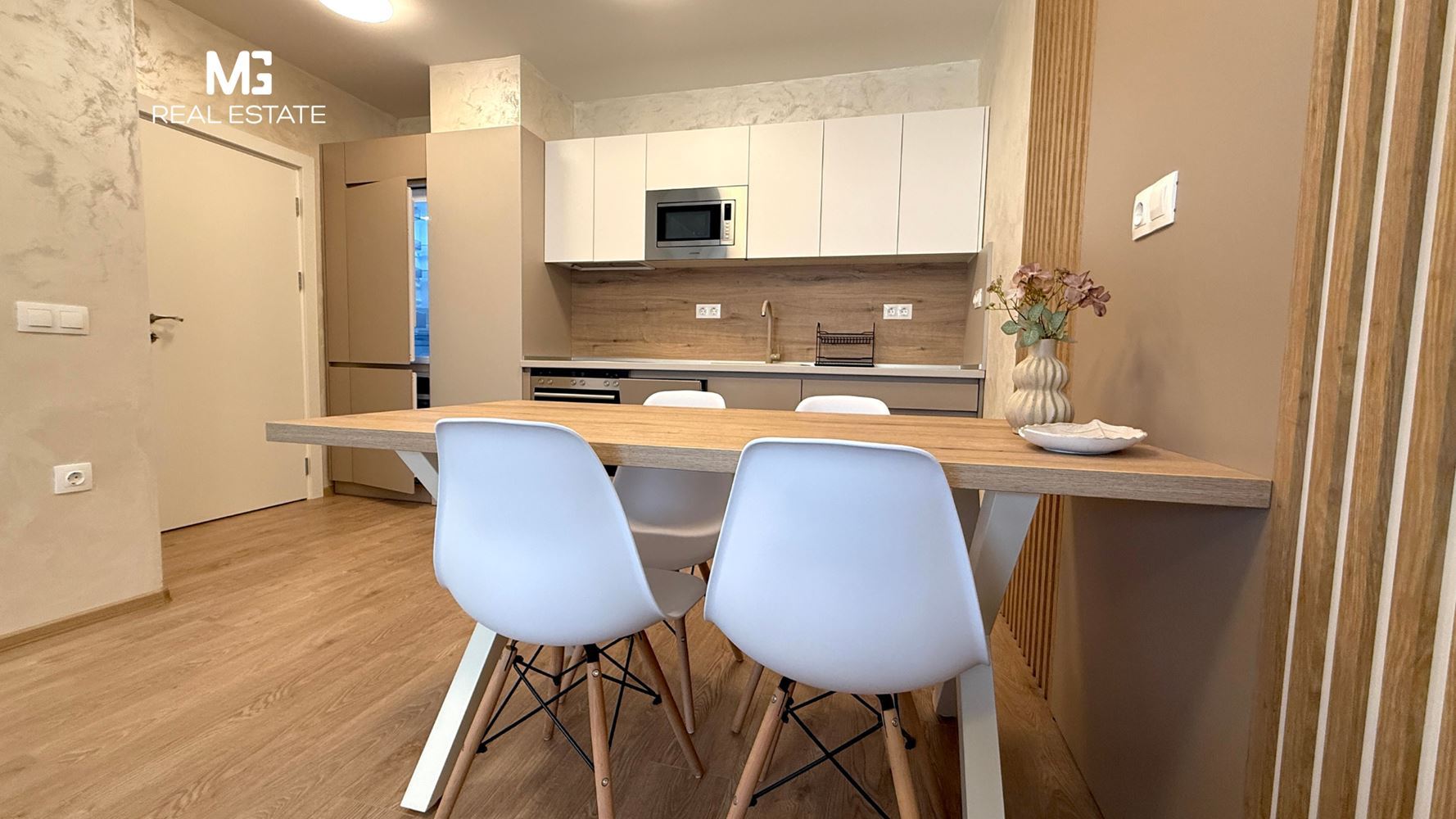 Луксозен 3-стаен - кв. Малинова долина - 0