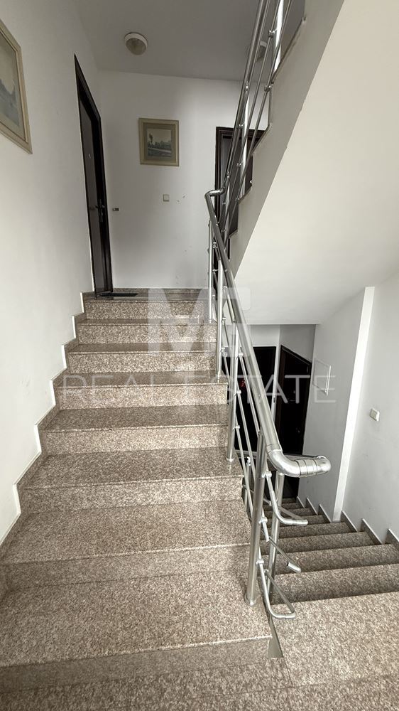 3 - стаен с отделна кухня - м-т Гърдова глава - Бояна - 0