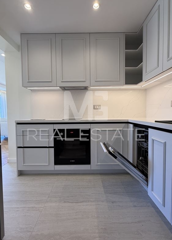 Светъл 3-стаен апартамент под наем на ул. „Одрин“ 102 - 0