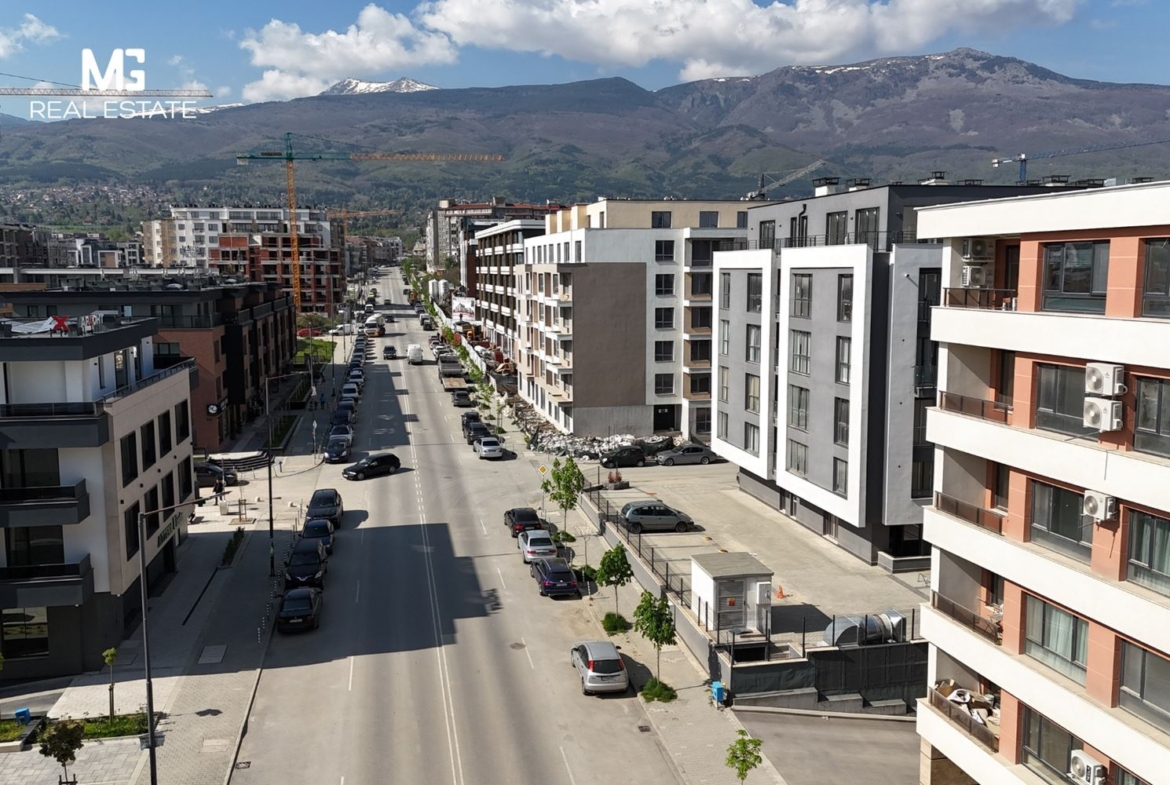 Луксозен 3-стаен - кв. Малинова долина - 0