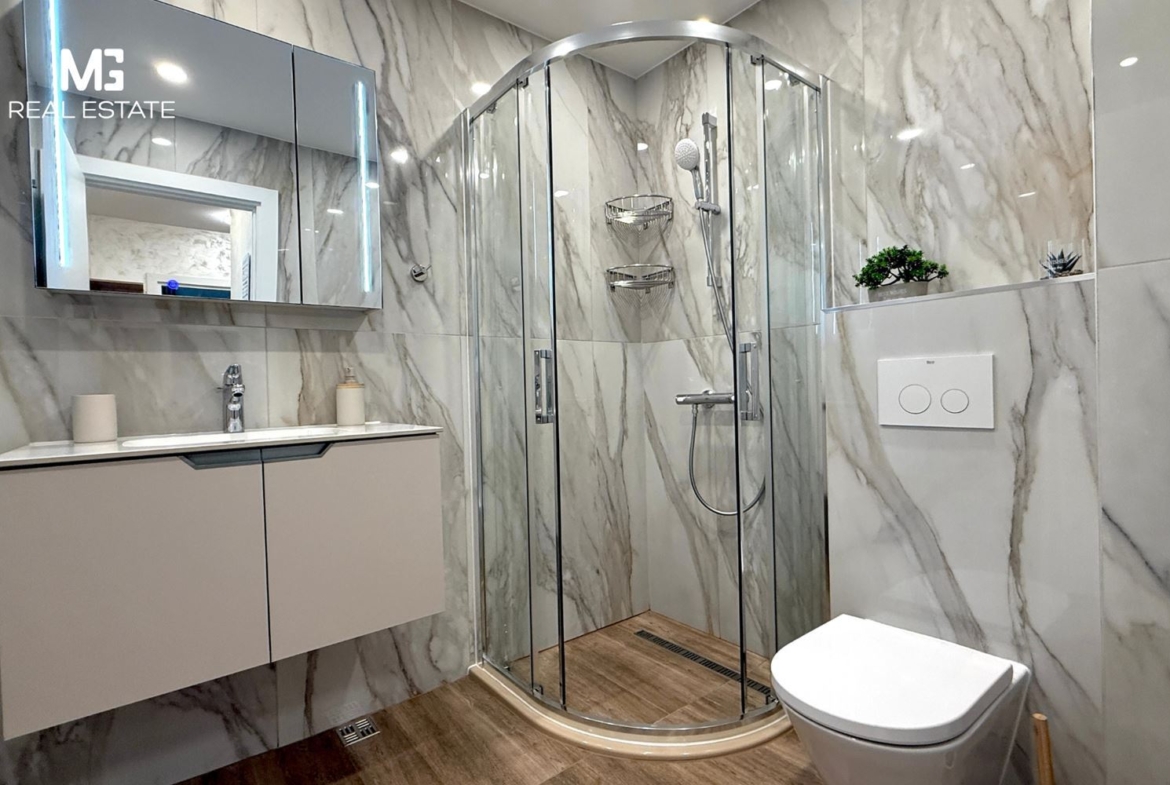 Луксозен 3-стаен - кв. Малинова долина - 0