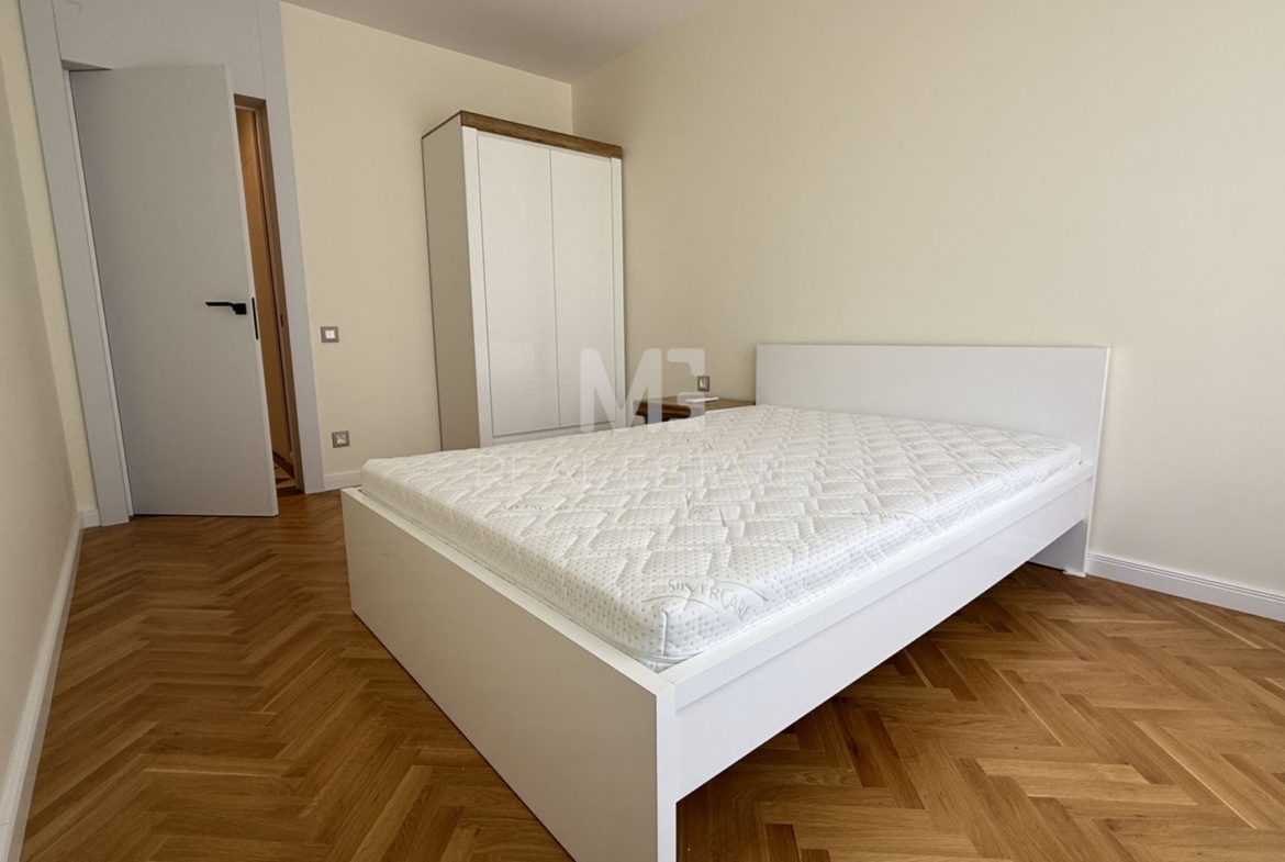 Светъл 3-стаен апартамент под наем на ул. „Одрин“ 102 - 0