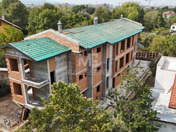 Редови къщи ПРОДАЖБА – кв. Малинова долина - КЪЩА - 4 - 0